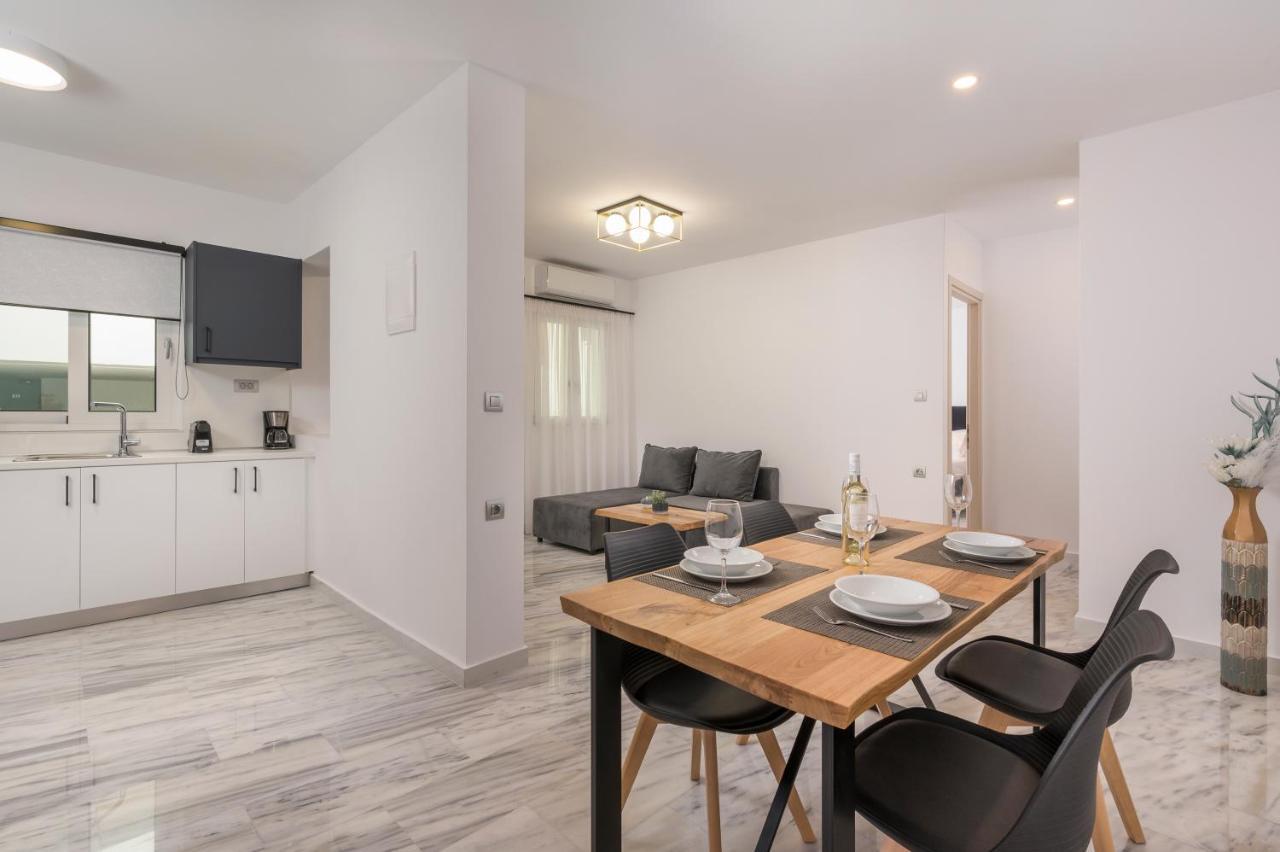חאניה Quarters Luxury Apts מראה חיצוני תמונה