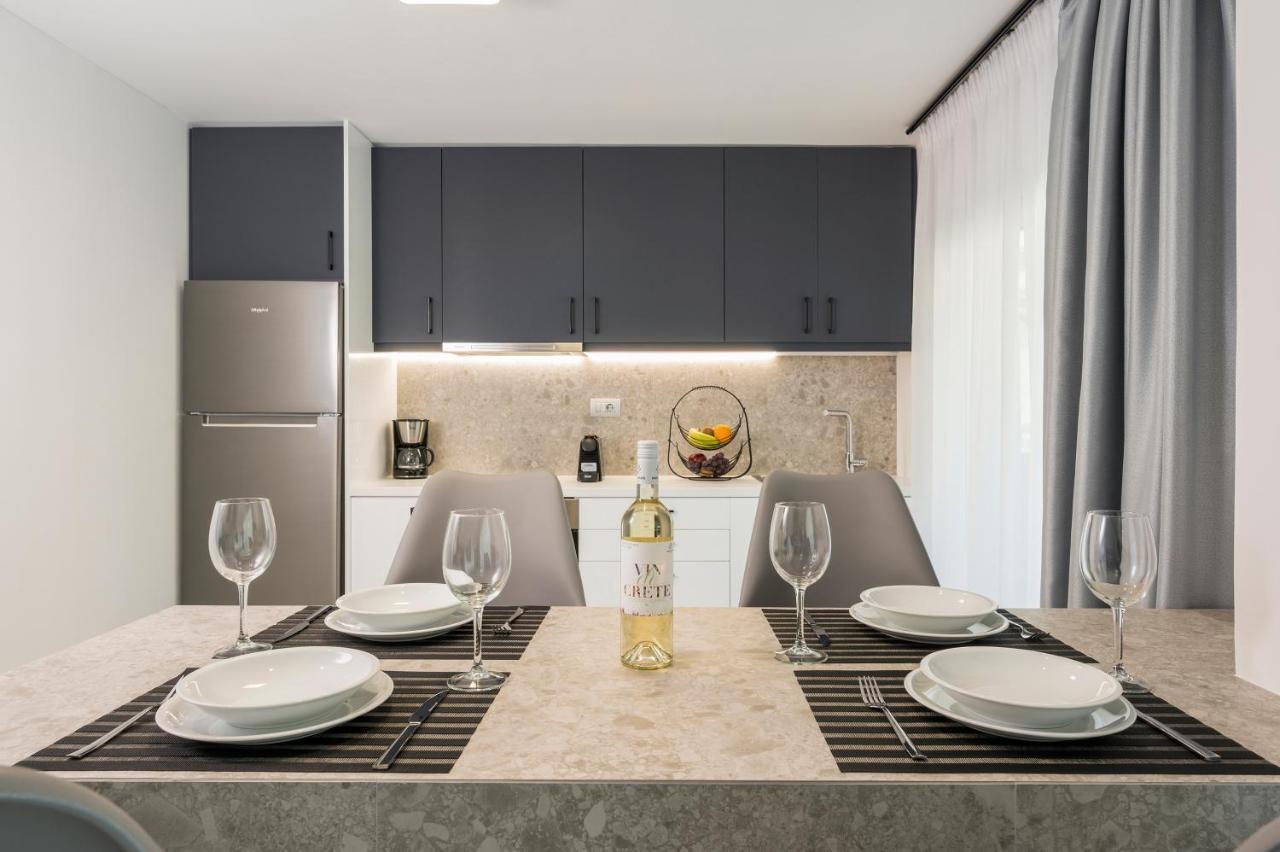 חאניה Quarters Luxury Apts מראה חיצוני תמונה